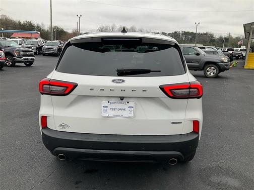 2026 Ford Escape ST-Line Select