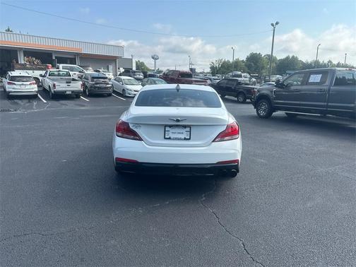 2021 Genesis G70 2.0T