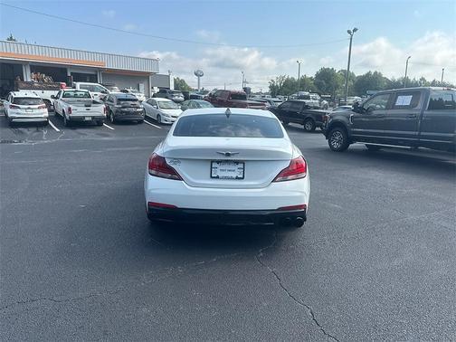 2021 Genesis G70 2.0T