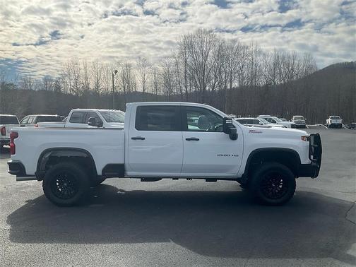 2024 Chevrolet Silverado 2500 Custom