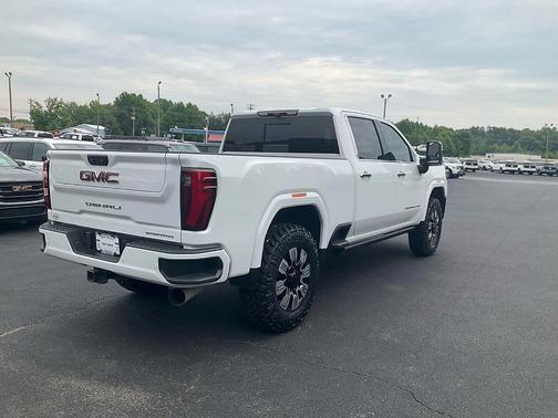 Summit White 2024 GMC Sierra 2500 Denali