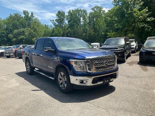 Gray 2017 Nissan Titan SV