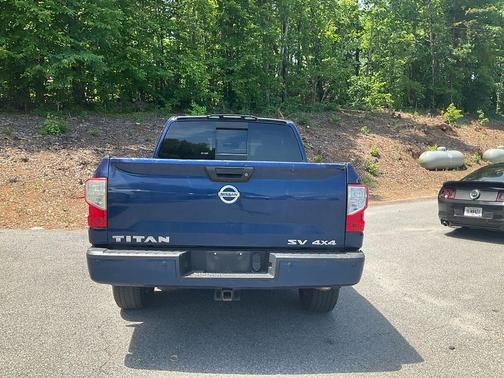 Gray 2017 Nissan Titan SV