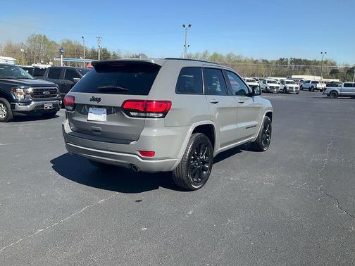 2020 Jeep Grand Cherokee Altitude