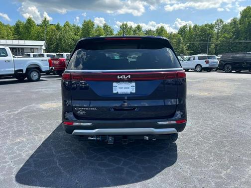 2022 Kia Carnival LXS