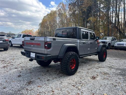 2020 Jeep Gladiator Sport