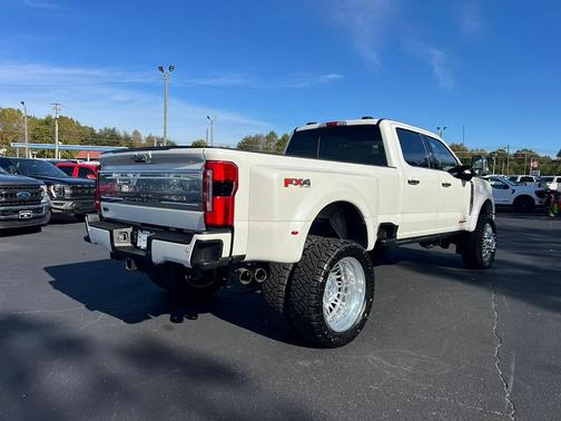 2024 Ford F-450 Platinum