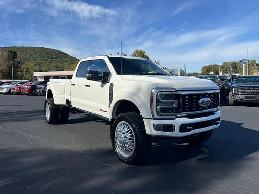 2024 Ford F-450 Platinum