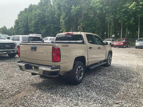 Sand Dune Metallic 2022 Chevrolet Colorado Z71