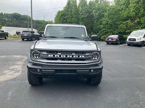 Iconic Silver Metallic 2023 Ford Bronco Big Bend