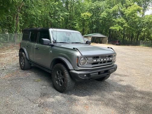 Iconic Silver Metallic 2023 Ford Bronco Big Bend