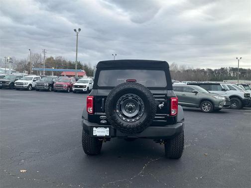 2025 Ford Bronco Base