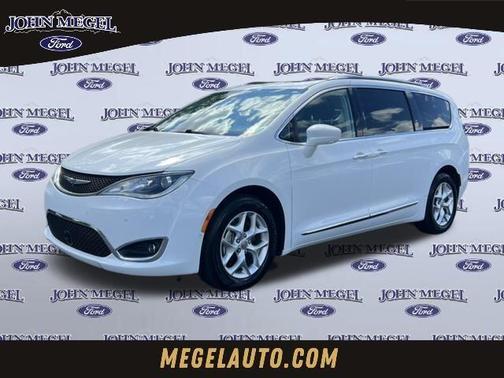 2020 Chrysler Pacifica Touring-L Plus