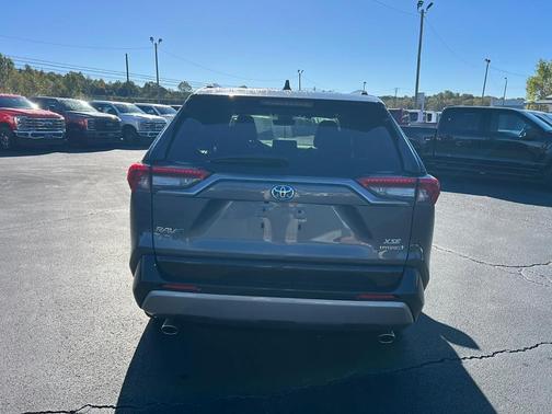 2022 Toyota RAV4 Hybrid XSE
