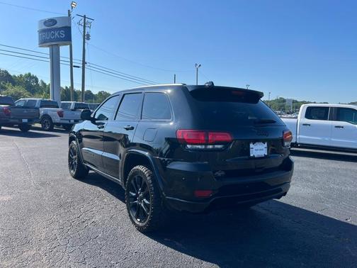 2021 Jeep Grand Cherokee Laredo X