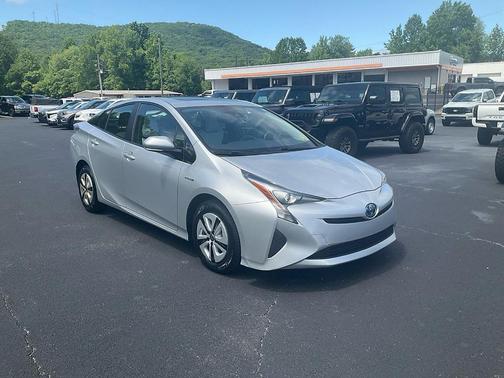 Classic Silver Metallic 2017 Toyota Prius Four