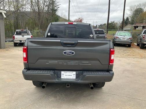 Magnetic 2018 Ford F-150 XLT