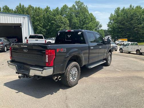 Black Metallic 2022 Ford F-250 XLT