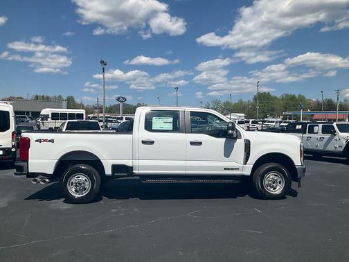 Oxford White 2026 Ford F-250 XL