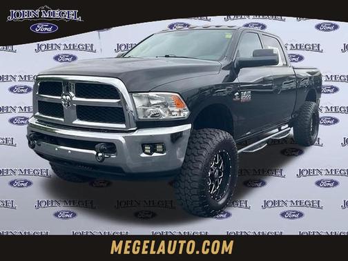 Brilliant Black Crystal Pearlcoat 2017 RAM 2500 Tradesman