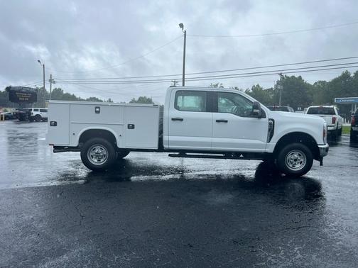 2025 Ford F-250 XL