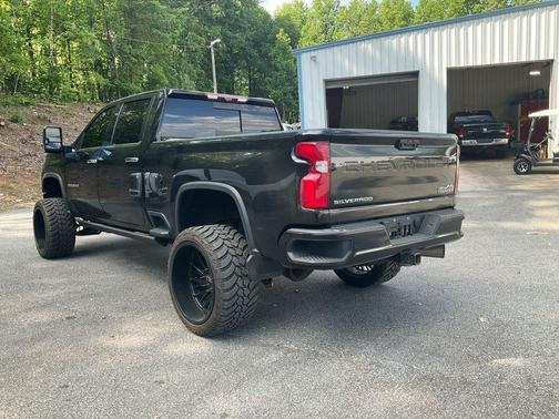 Black 2022 Chevrolet Silverado 2500 High Country