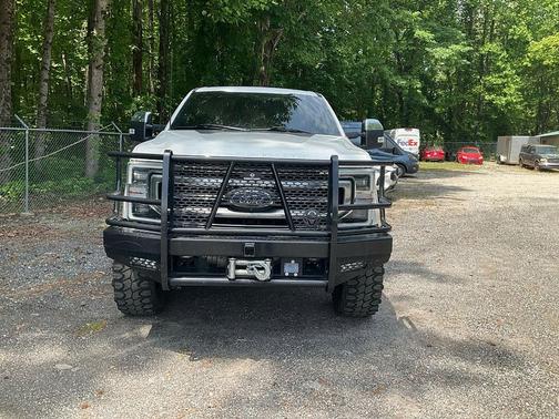 White Metallic 2022 Ford F-350 Platinum