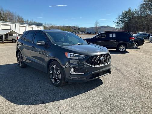 2021 Ford Edge ST