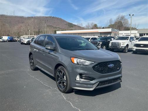 2021 Ford Edge ST