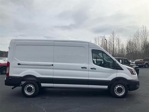 2026 Ford Transit-250 148 WB Medium Roof Cargo
