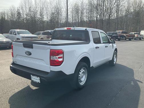 PYZ 2026 Ford Maverick XL