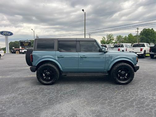 2022 Ford Bronco Outer Banks