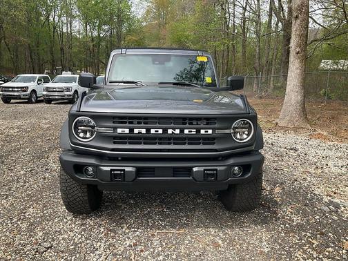 Gray Metallic 2024 Ford Bronco Black Diamond
