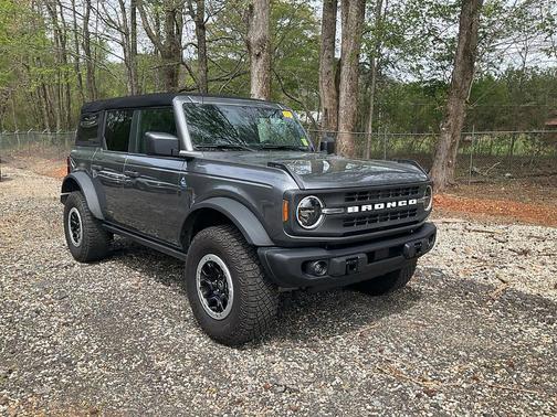 Gray Metallic 2024 Ford Bronco Black Diamond