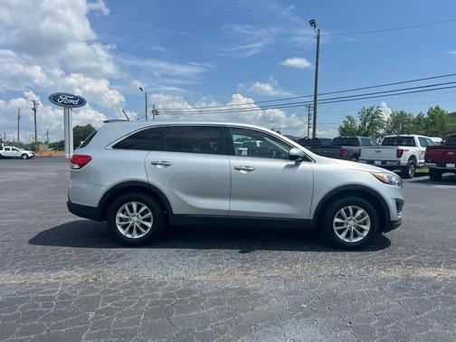 2016 Kia Sorento L