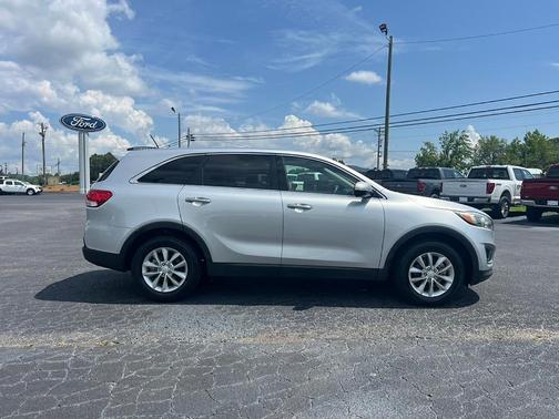 2016 Kia Sorento L
