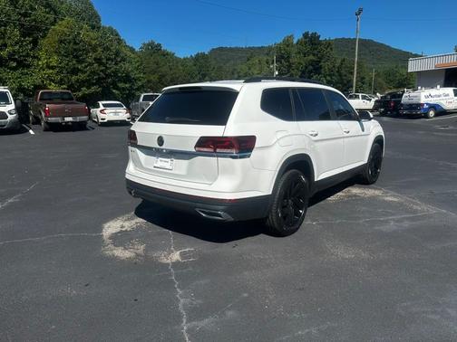2021 Volkswagen Atlas 3.6 V6 SE w/ Technology