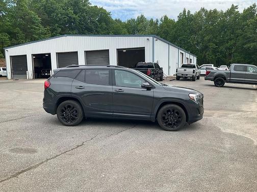 Graphite Gray Metallic 2021 GMC Terrain SLE