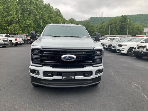 Avalanche 2026 Ford F-250 Platinum