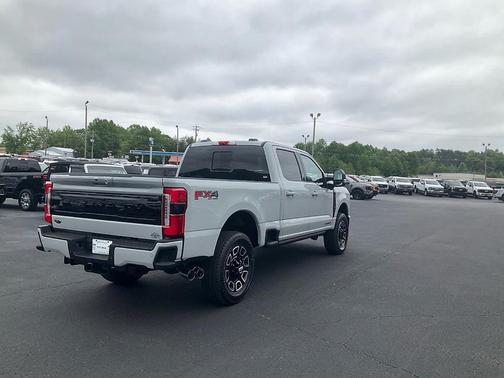 Avalanche 2026 Ford F-250 Platinum