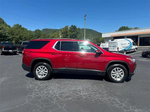 2020 Chevrolet Traverse LT Leather