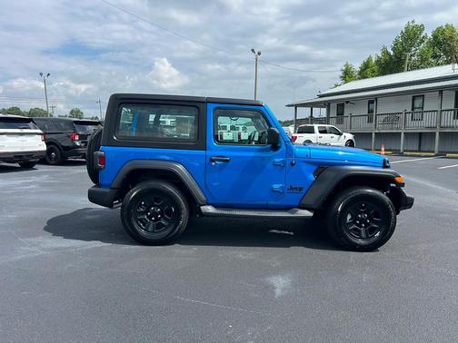 2023 Jeep Wrangler Sport