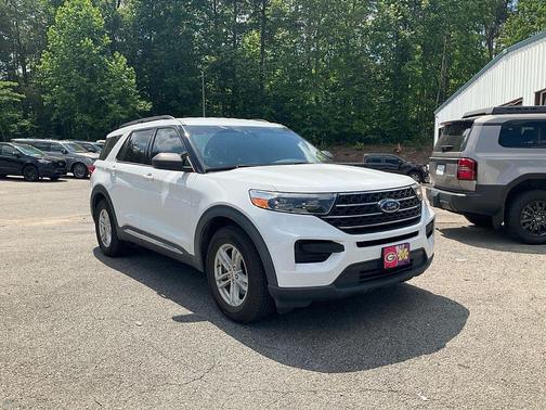 Oxford White 2020 Ford Explorer XLT