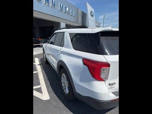 Oxford White 2020 Ford Explorer XLT