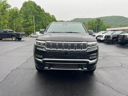 2024 Jeep Grand Wagoneer Base