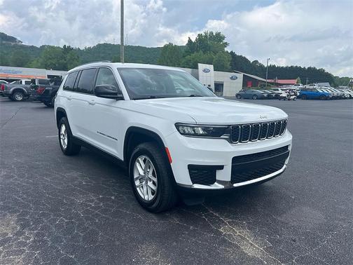 2022 Jeep Grand Cherokee L Laredo