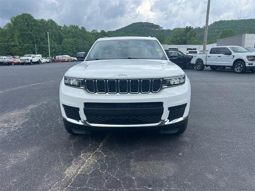 2022 Jeep Grand Cherokee L Laredo
