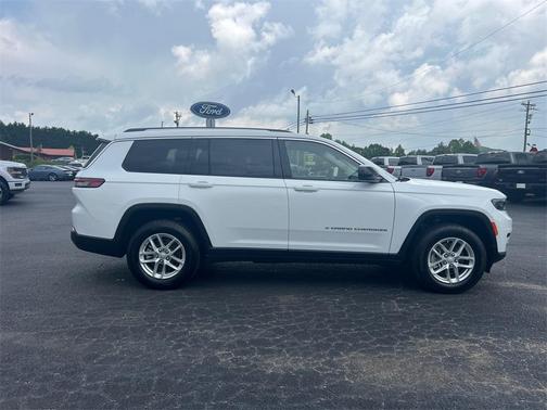 2022 Jeep Grand Cherokee L Laredo