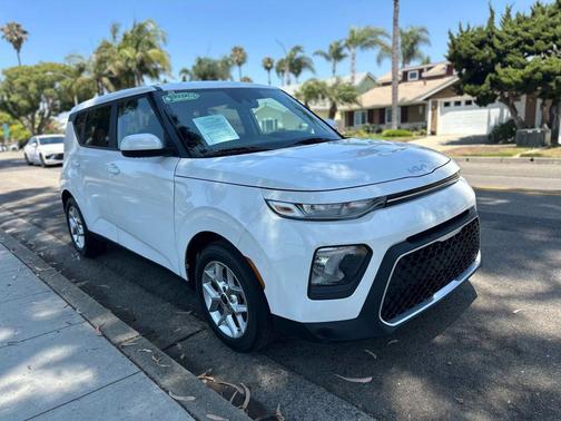 2022 Kia Soul LX