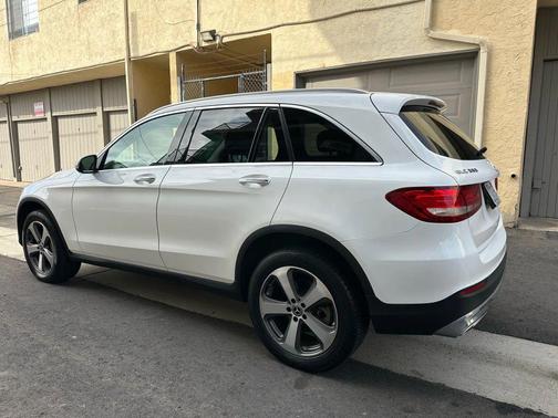 2018 Mercedes-Benz GLC 300 4MATIC
